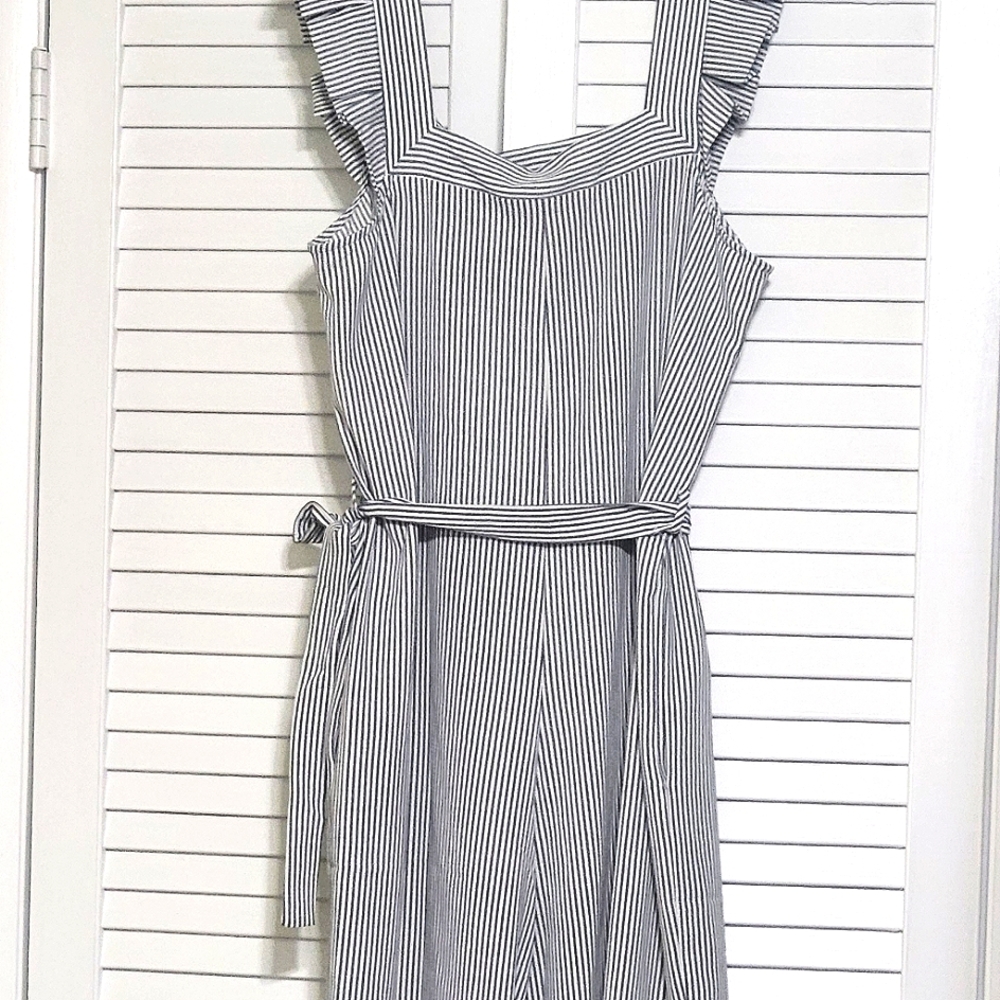 Monteau Los Angeles NWOT striped cropped jumpsuit Size MEDIUM